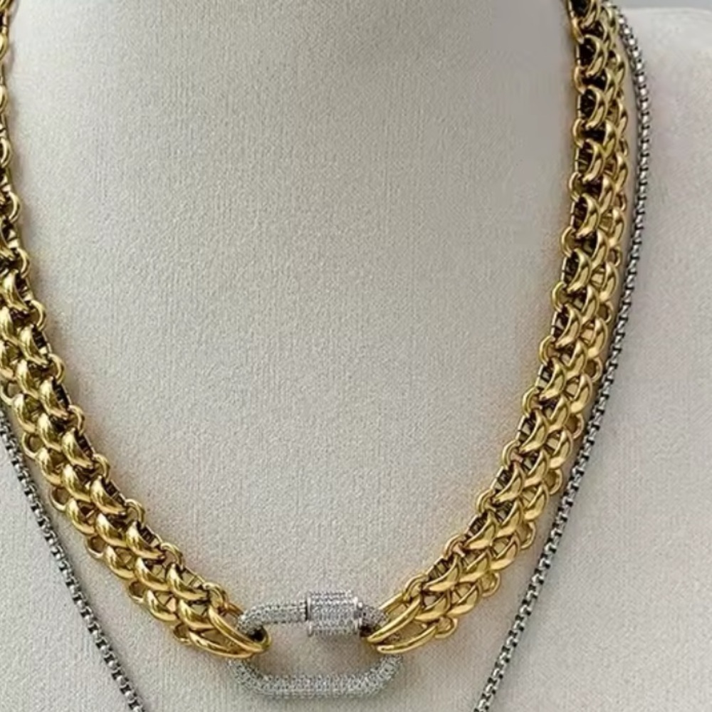 Carabiner Lock Necklace - Picture 6 of 10
